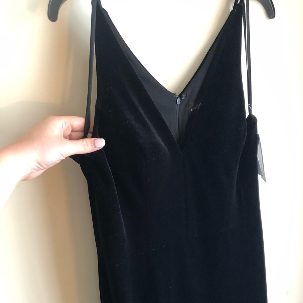 Betsy Adam V Neck Velvet Black dress